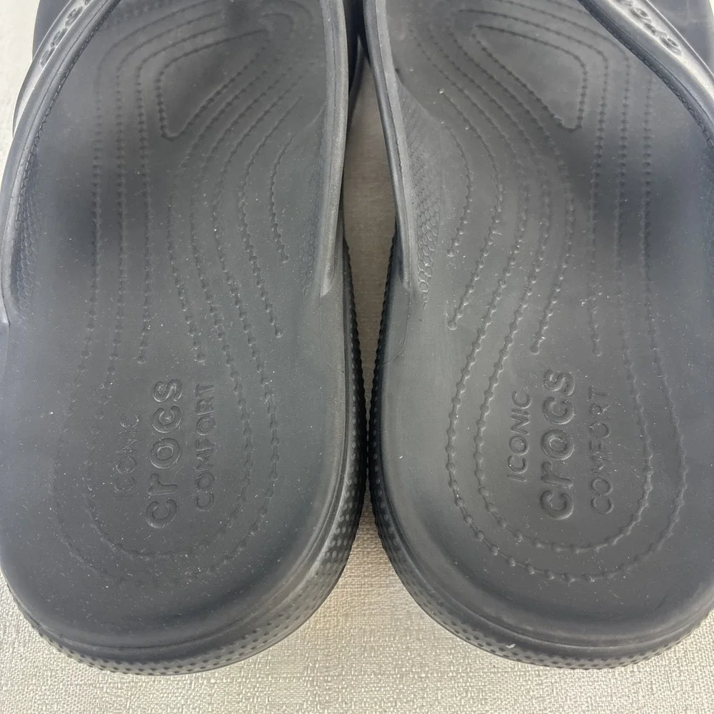 Iconic Crocs Black Men's Size‎ 12 Comfort Thong Sandals Flip Flops